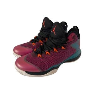 Nike Jordan Super.Fly 3 BG Fusion Pink/Teal/Black
Sz TY (684936-625)